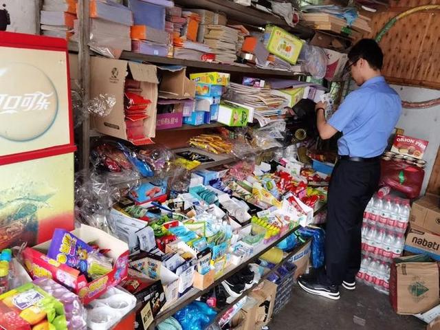 开学季专项检察丨煎炸过期食品卖给学生的&ldquo;黑心店&rdquo;,查了!